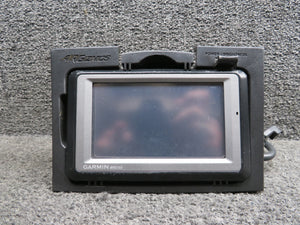 Garmin Aera 560 Portable GPS Assembly with Mount