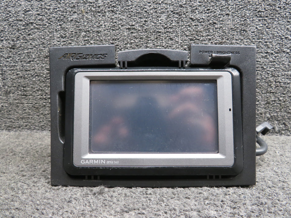 Garmin Aera 560 Portable GPS Assembly with Mount