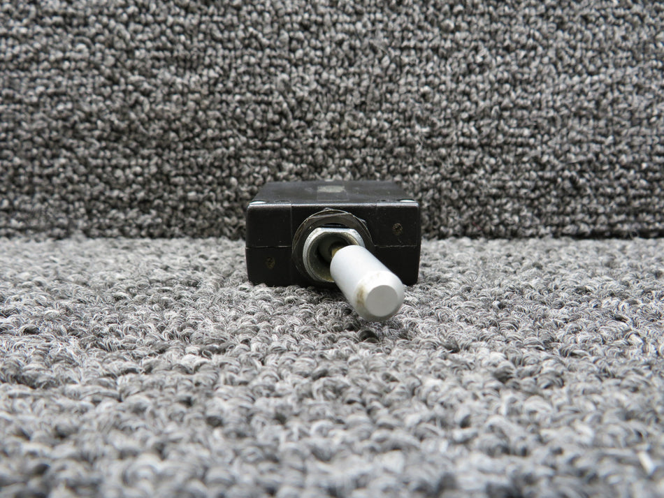 W31-X1020-10 (Alt: 35-380132-103) Tyco Toggle Switch (250VAC, 50VDC, Amps: 10)