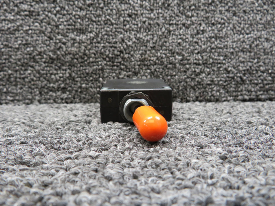 W31-X1020-10 (Alt: 35-380132-103) Tyco Toggle Switch (250VAC, 50VDC, Amps: 10)