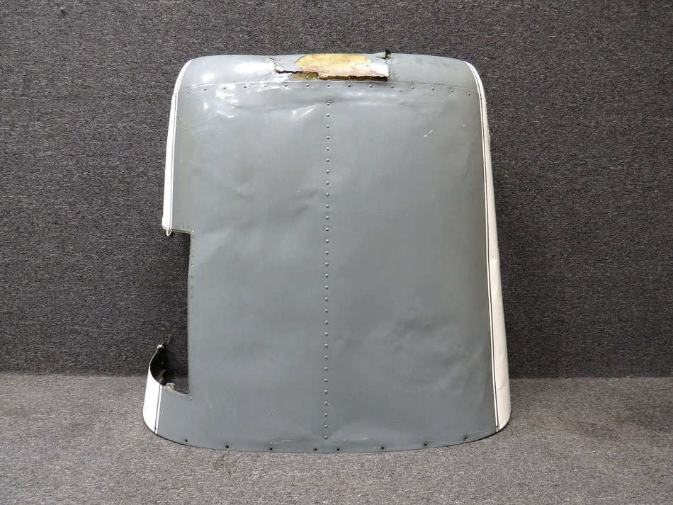 0595000-2, 0552002-76 Cessna 172A Upper Engine Cowl w Nose Cap (Damaged)