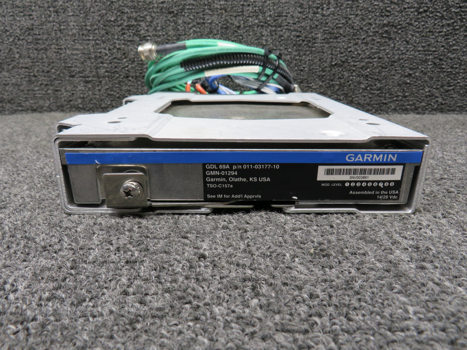 011-03177-10 Garmin GDL-69A SXM Satellite Audio Data Link with Tray (14-28V)