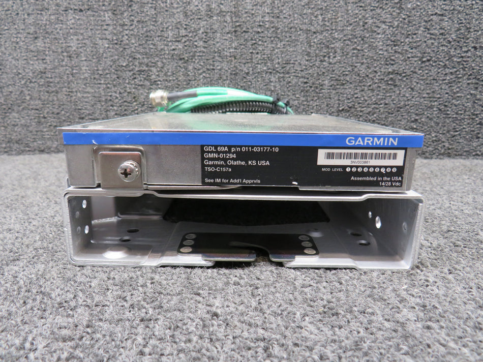 011-03177-10 Garmin GDL-69A SXM Satellite Audio Data Link with Tray (14-28V)