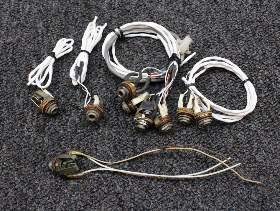 468-002, 468-006 Piper PA28-140 Mic and Audio Jack Set of 10