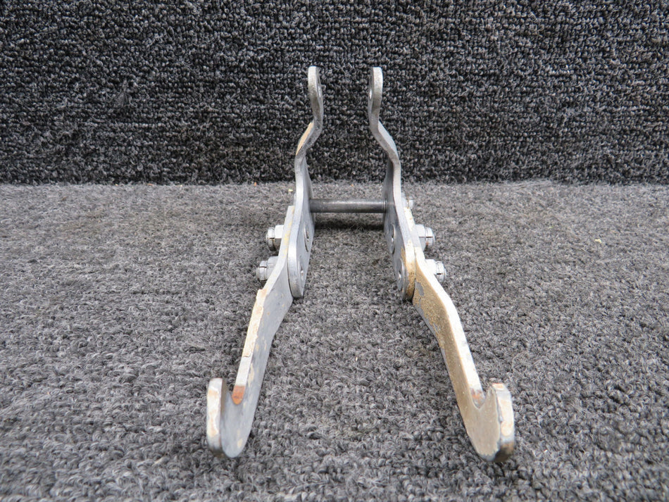 0841141-1, 0841141-2 Cessna 310J Main Gear Fwd & Aft Uplock Hook Assy (Chipped)