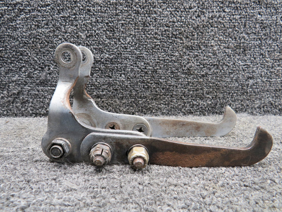 0841141-1, 0841141-2 Cessna 310J Forward & Aft Uplock Hook Assy (Rusted)