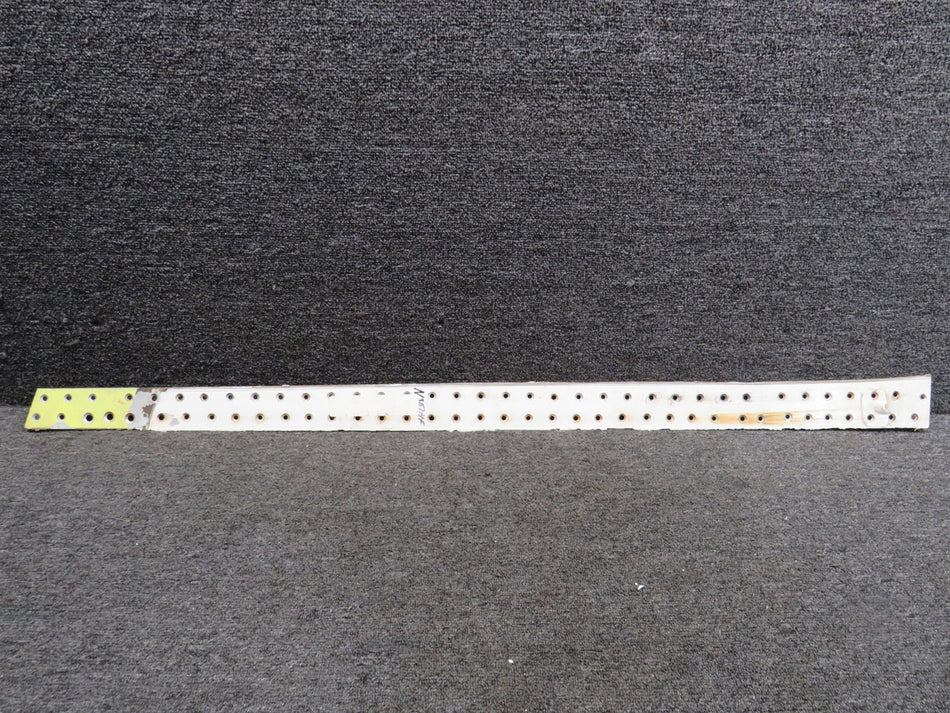 2423000-19 Learjet 25B Lower Strap Access LH