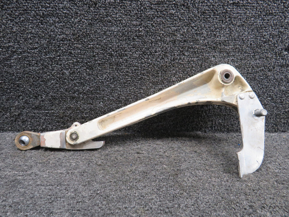 0841225-2 Cessna Main Landing Gear Bellcrank Assembly with Link RH