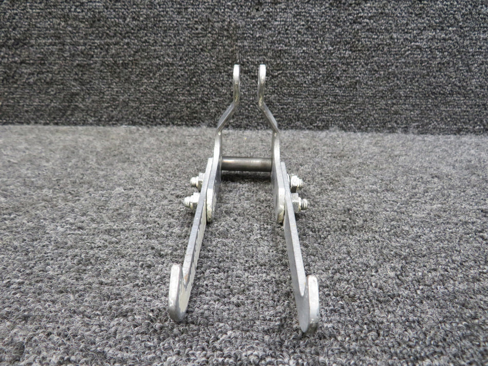5041019-13, 5041019-14 Cessna 401 Uplock Forward and Aft Hook Assembly RH