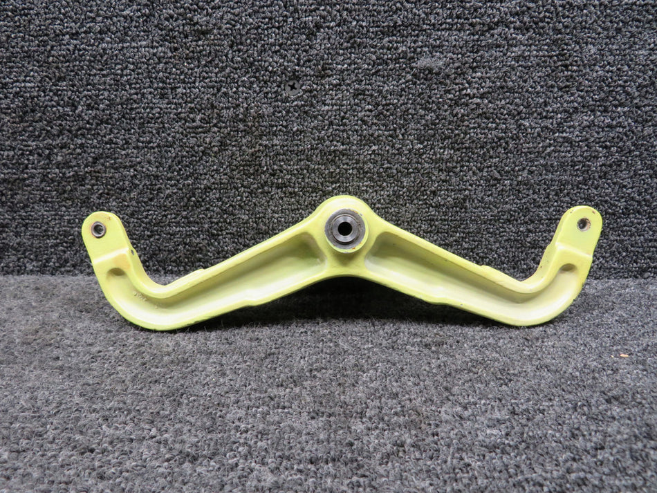 169-524020-3 Beechcraft C23 Aileron Control Arm RH