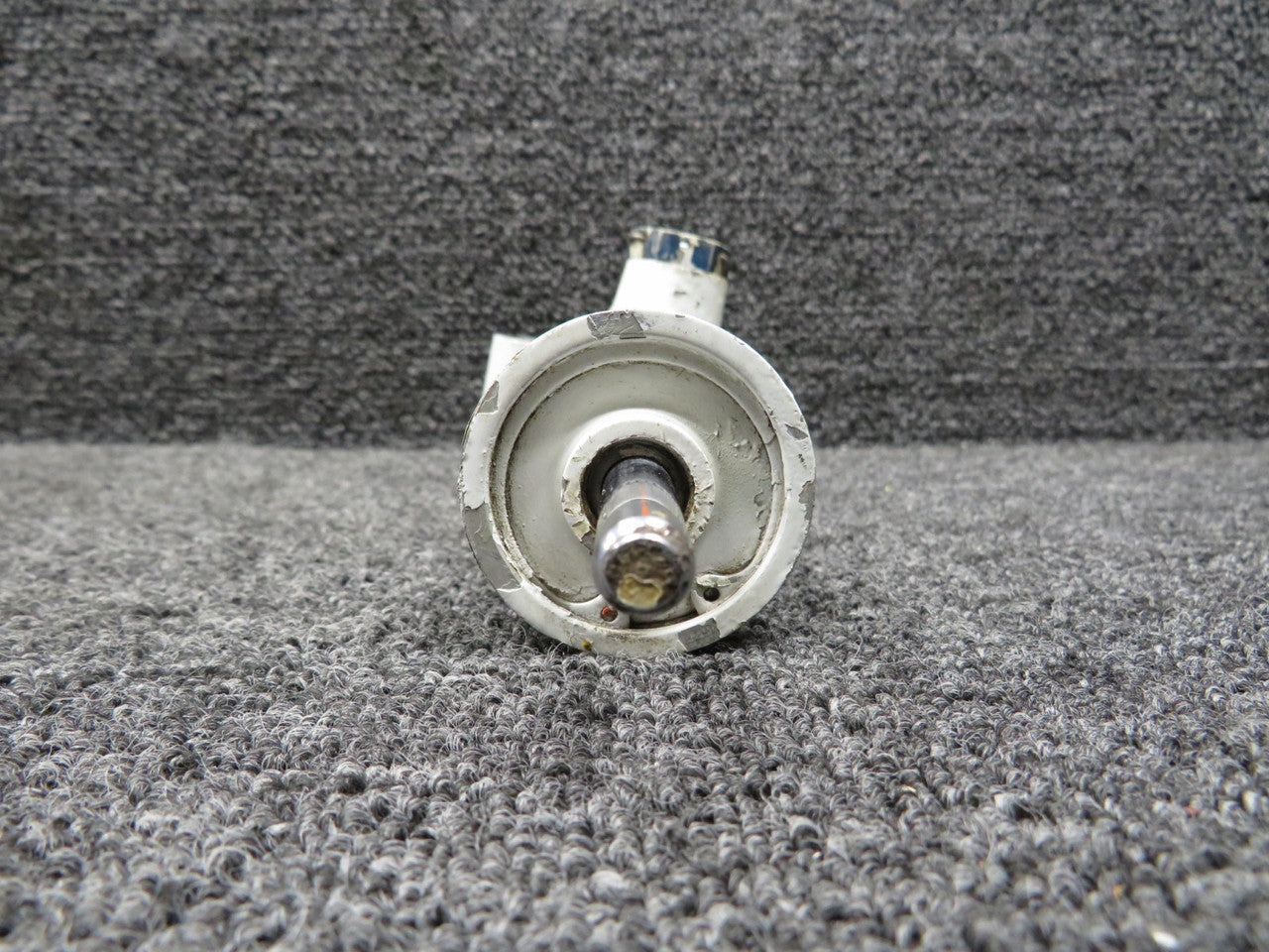 相殺/Counterbalance 0842400-1 Cessna 310J Shimmy Dampener – BAS Part Sales