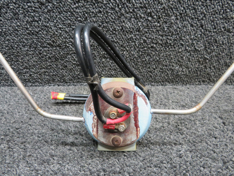 19109-000 (Use: 451-802) Piper PA24-250 Receiving Antenna with Mount