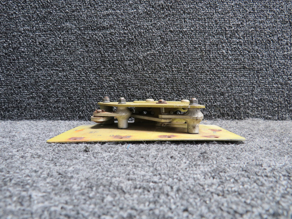 S205-1-072-01 (Alt: 1-072-03) Siai Marchetti Cabin Door Latch Assembly