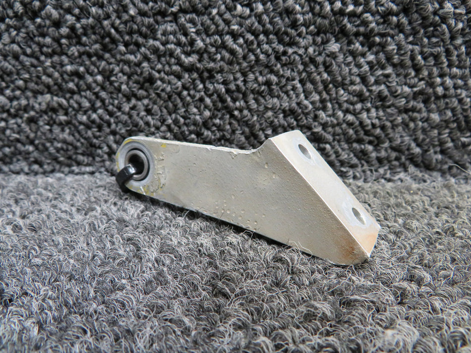 21868-000 Piper PA24-250 Shimmy Dampener Bracket (Edges Worn)