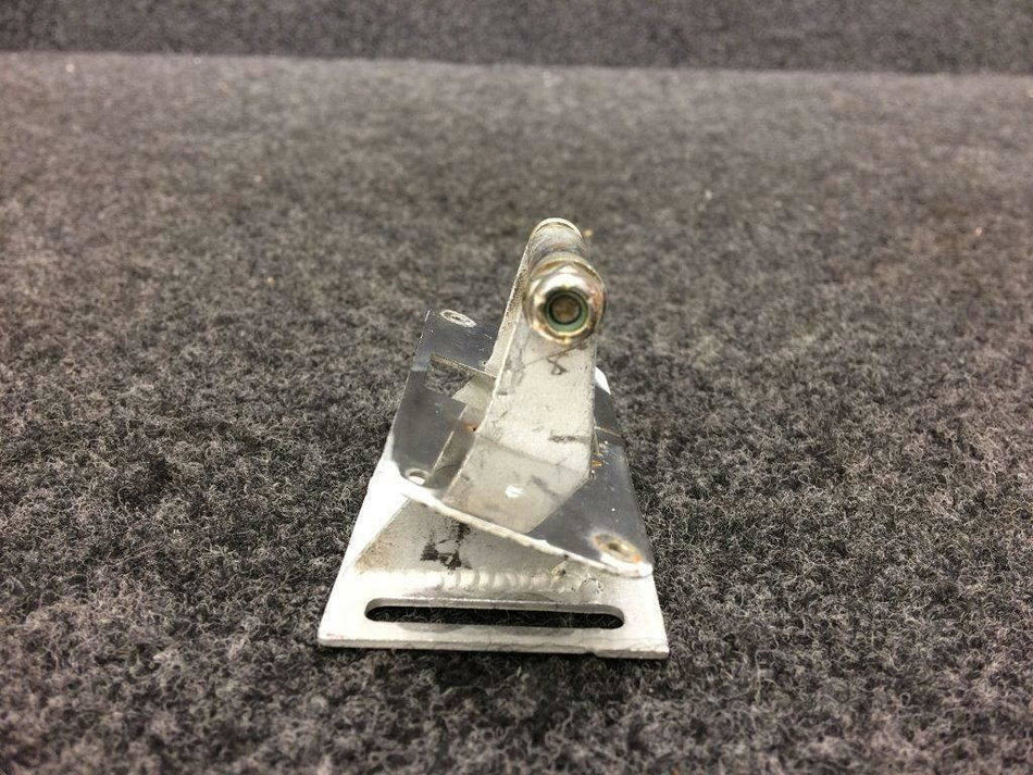 43714-502 Rockwell 112 Bracket RH Door Catch