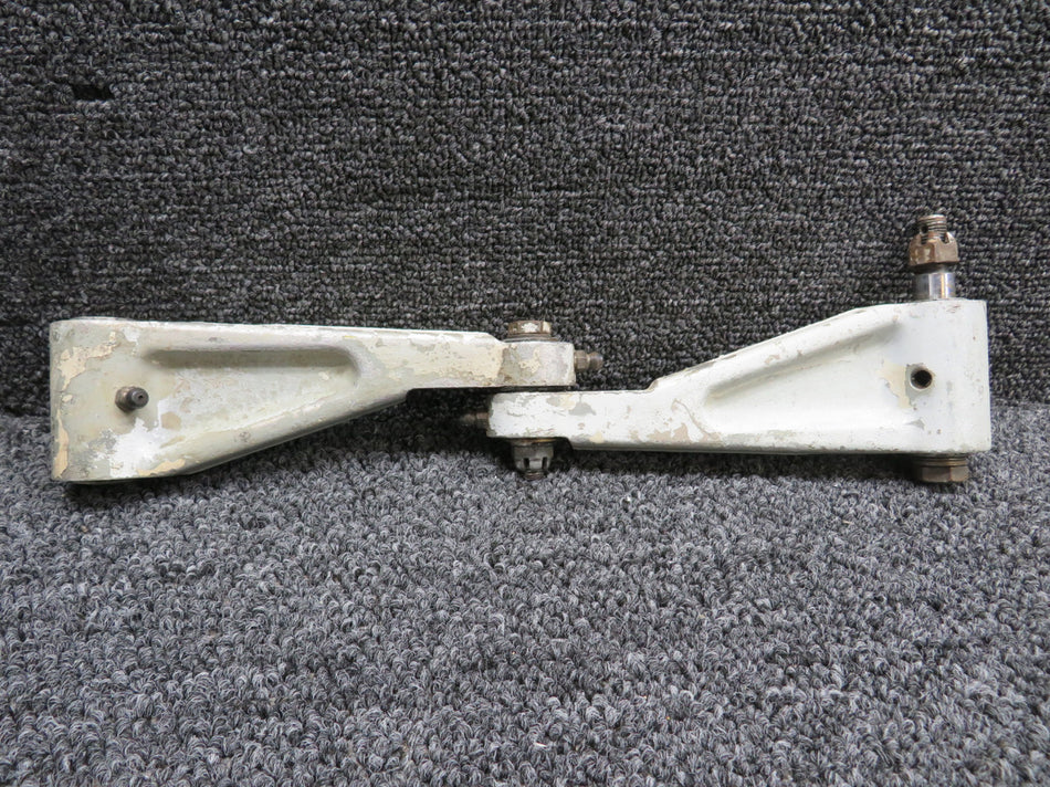 0841000-64, 0841000-91 Cessna 310 Main Landing Gear Torque Link Set Assembly