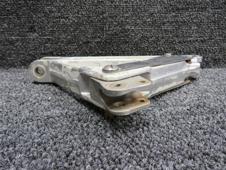 67025-000 Piper PA28-201T Main Landing Gear Truss Assembly (No Hooks)