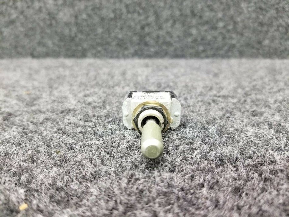 35-380053-27 ( Alt: 8906K1753) Cutler-Hammer Toggle Switch (Light Green)