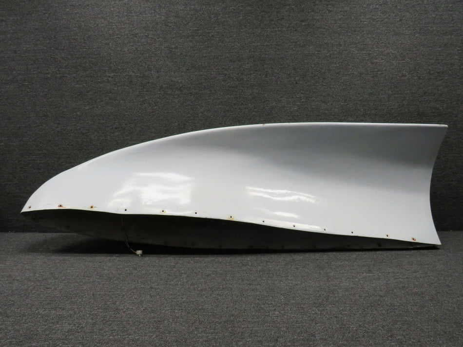 109L Piper PA28-140 Madras STOL Tip LH (Chipped Paint)