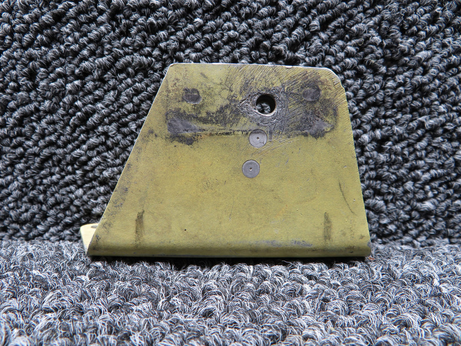 6552352-835 Cessna 550 Angle Bracket Assembly