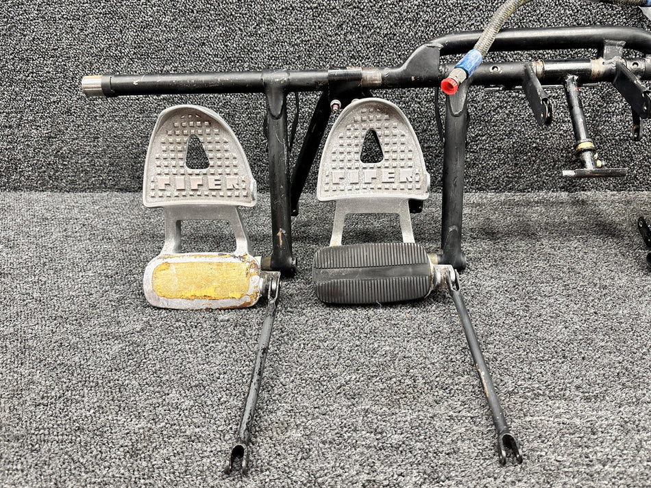 67180-004 Piper PA28R-201 Rudder Pedal Bar with Rudder Pedals & Brake Cylinders