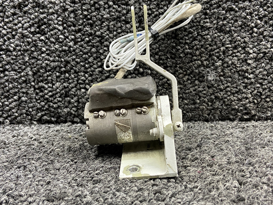2625045-10 Lear Jet 55 Flap Limit Switch Assembly RH w Mounting Bracket