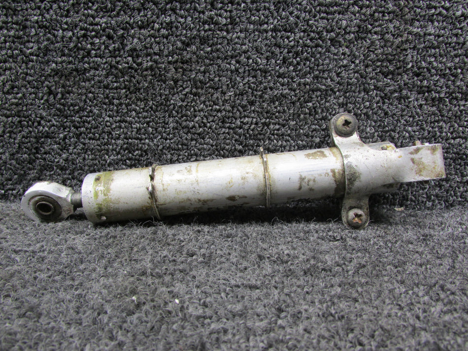 1260074-1 Cessna 310K Elevator Trim Tab Actuator Assembly (Minus Chain)