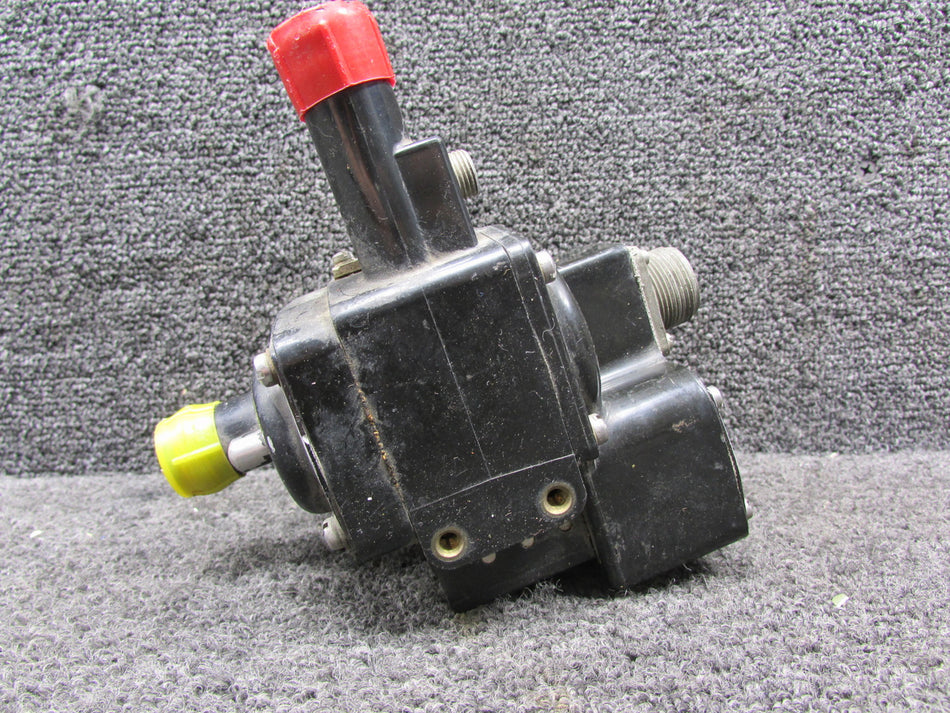 1532-8 Bendix De-Icer Distributor Valve Style A (Volts: 28) (Amps: 1.5)