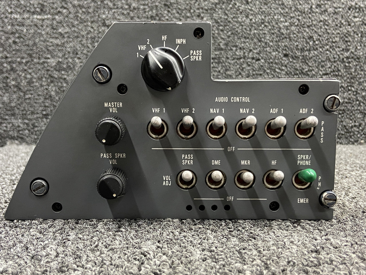 1852-1 (Alt: 6608406-1) Avtech Corp Pilot Audio Control Panel (28V