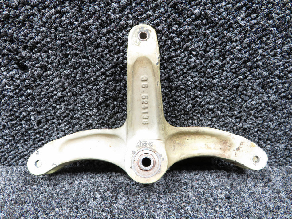 35-524138 (Use: 002-410039-3) Beechcraft RH Rudder Pedal Bellcrank