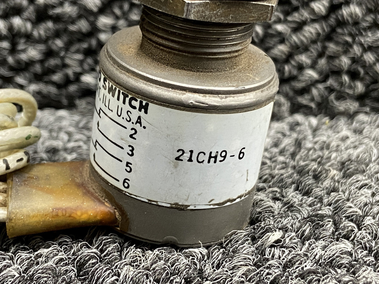 ミッチー 21CH9-6 Lear Jet 55 Nose Gear Up Microswitch – BAS Part Sales