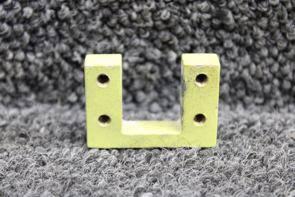 35-400414 Beech A36 Cabin Door Latch Guide