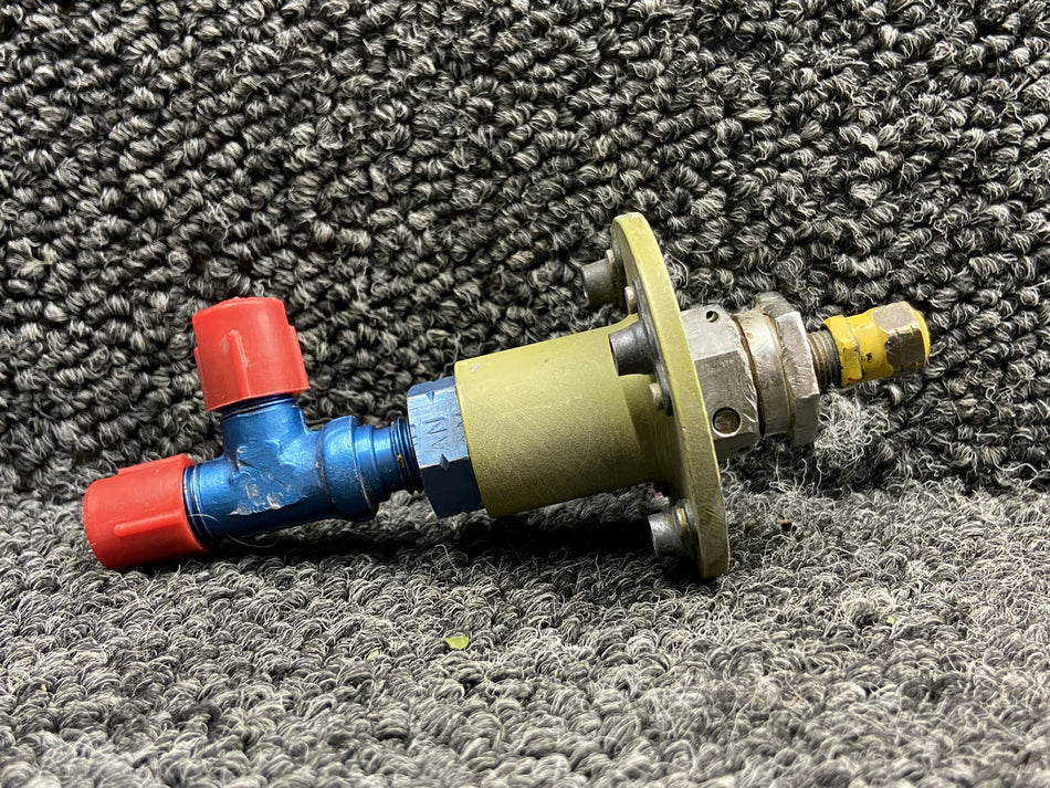 MS28889-1, 5417022-1 Lear Jet 55 Accumulator Air Charge Valve w Union