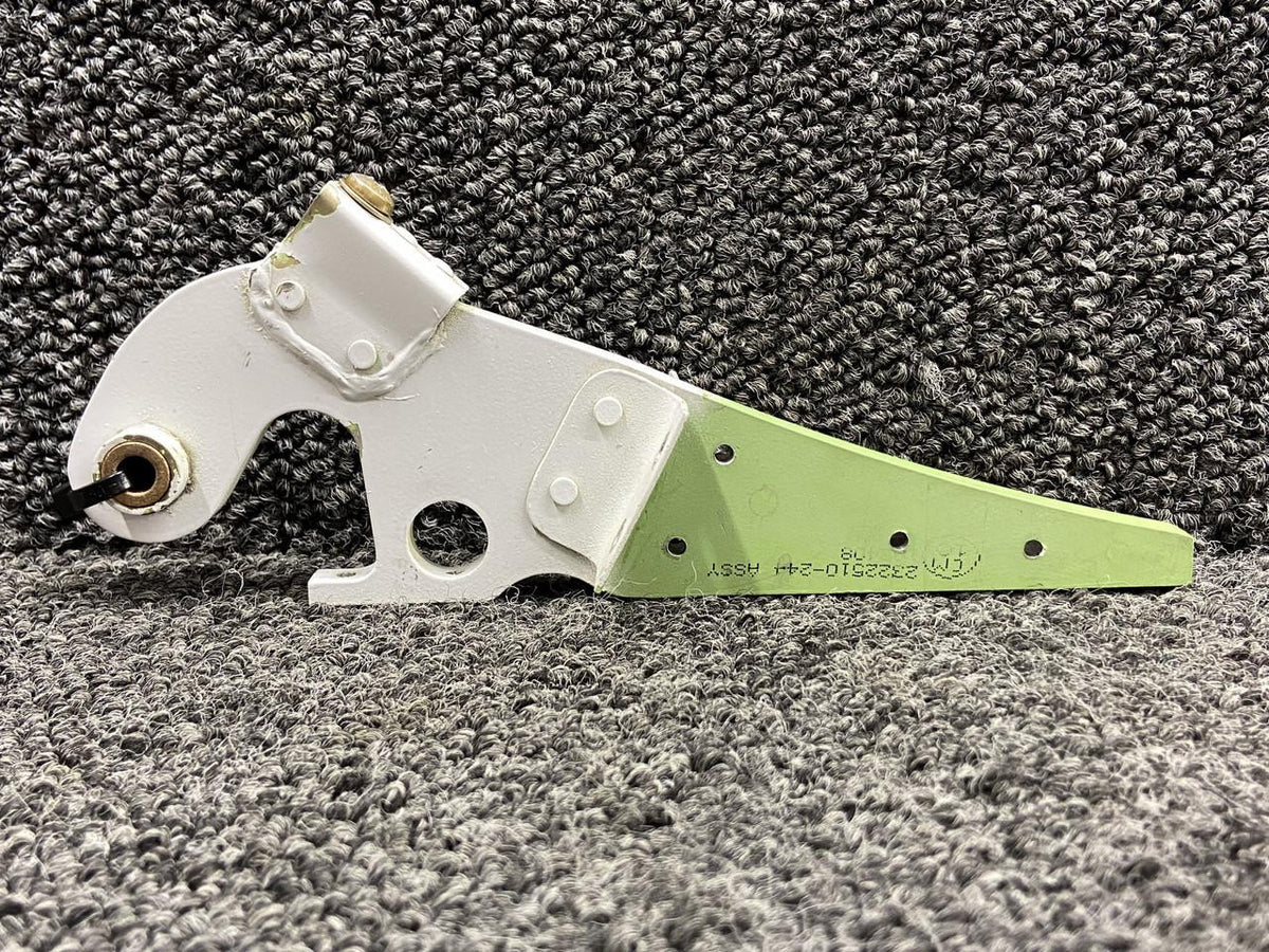 Learjet 2322510-244 Lear Jet 55 Inboard Spoileron Hinge Assembly