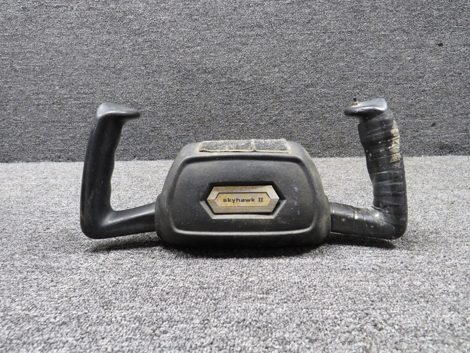 0513260-5, 0514097-1 Cessna 172N Control Wheel with Pad and Mic Switch