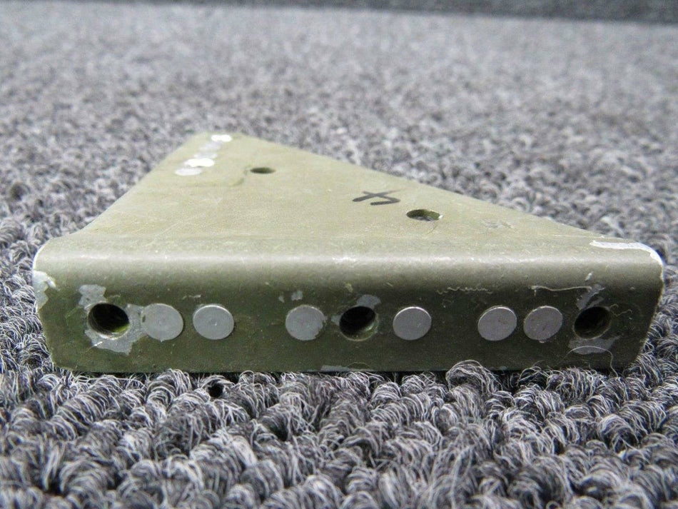 1213937-6 Cessna TU206G Bracket Assy LH Control Inbd
