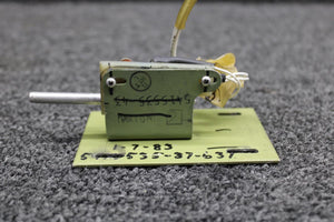 5415535-37 Learjet 55 Passenger Door Warning Switch Assembly Upper or Lower