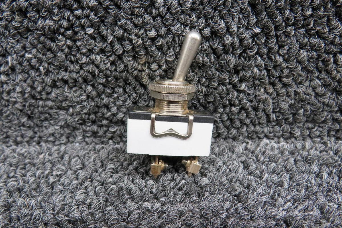 Pipistrel EN61058-1APEM2 Pipistrel Alpha Trainer Toggle Switch (Volts: 250, Amps: 15)