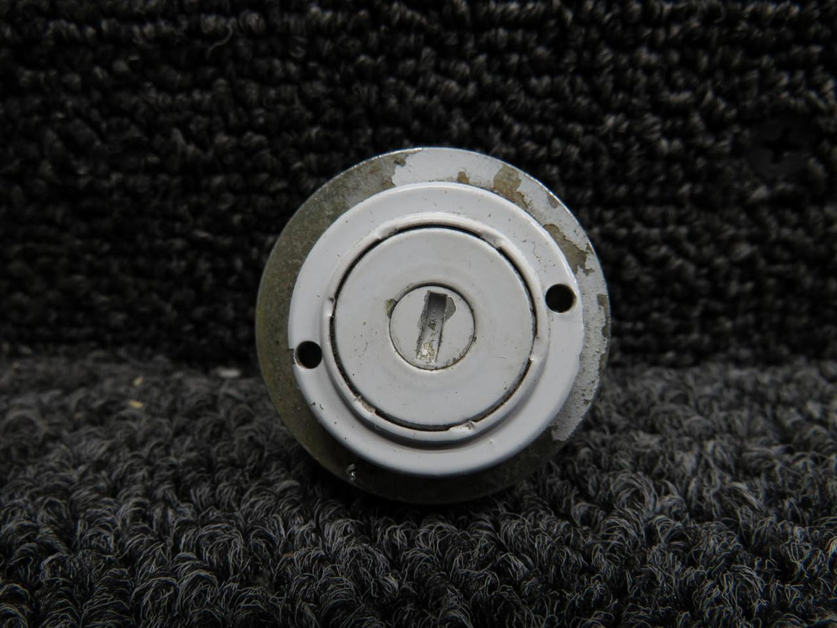 Beechcraft Parts 710C4X Beechcraft B58 Fuel Drain Valve Assembly