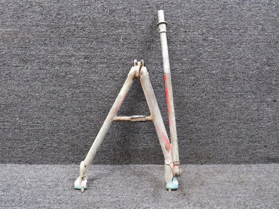 Beechcraft Parts 95-824018, 95-824020-3 Beech 95 Nose Gear Retract Drag Brace & Forward Link Rod