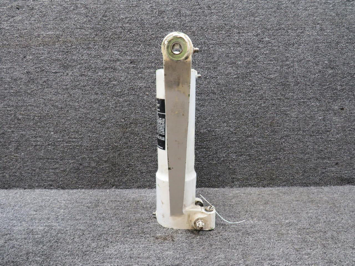 Beechcraft Parts 36-820020 Beechcraft Oil Air Strut (Minus Torque Links & Arm Assembly)