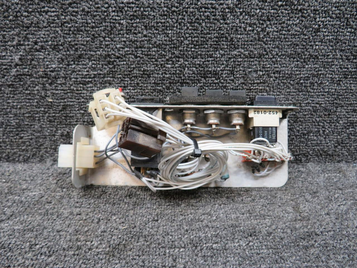 Piper Aircraft Parts 79333-000 (Alt: 452-0182) Piper PA28R-200 Annunciator Panel Assembly