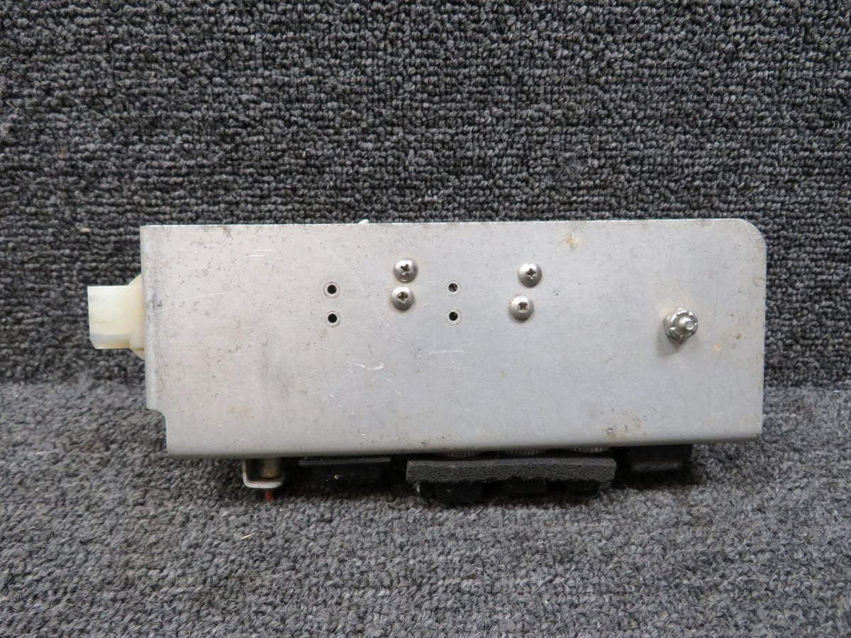 Piper Aircraft Parts 79333-000 (Alt: 452-0182) Piper PA28R-200 Annunciator Panel Assembly