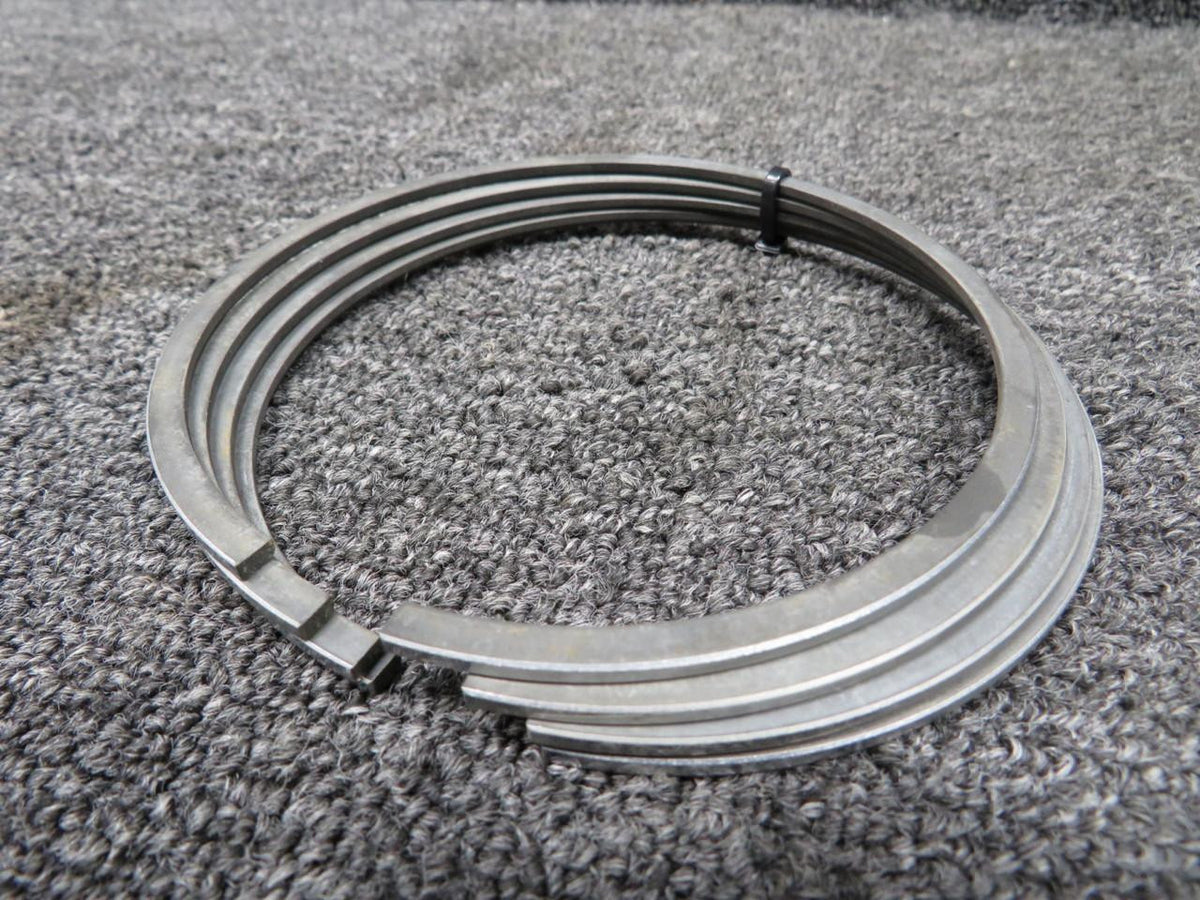 Does Not Apply 36044 Piston Ring Set of 4 (New Old Stock)
