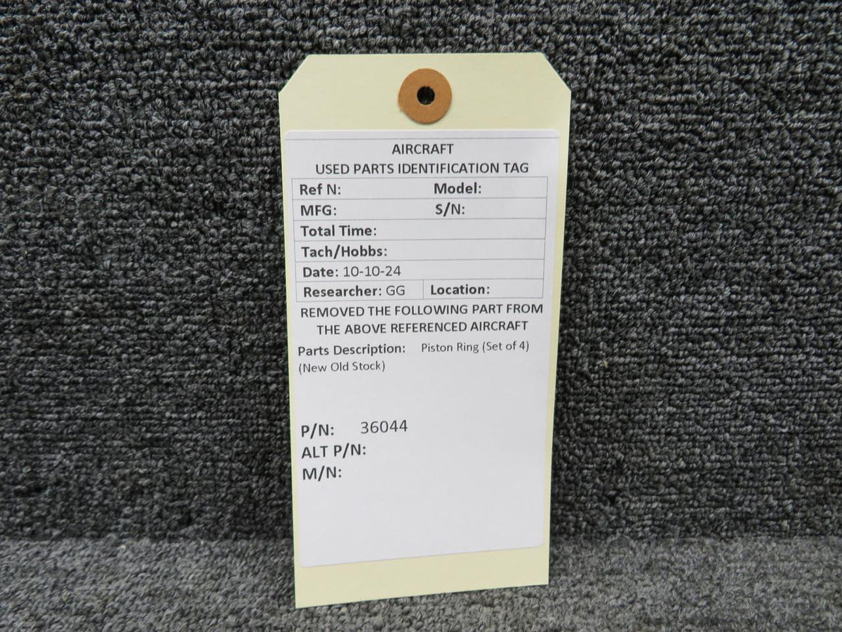 Does Not Apply 36044 Piston Ring Set of 4 (New Old Stock)