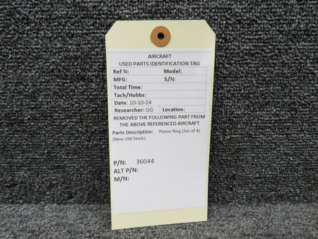 Does Not Apply 36044 Piston Ring Set of 4 (New Old Stock)