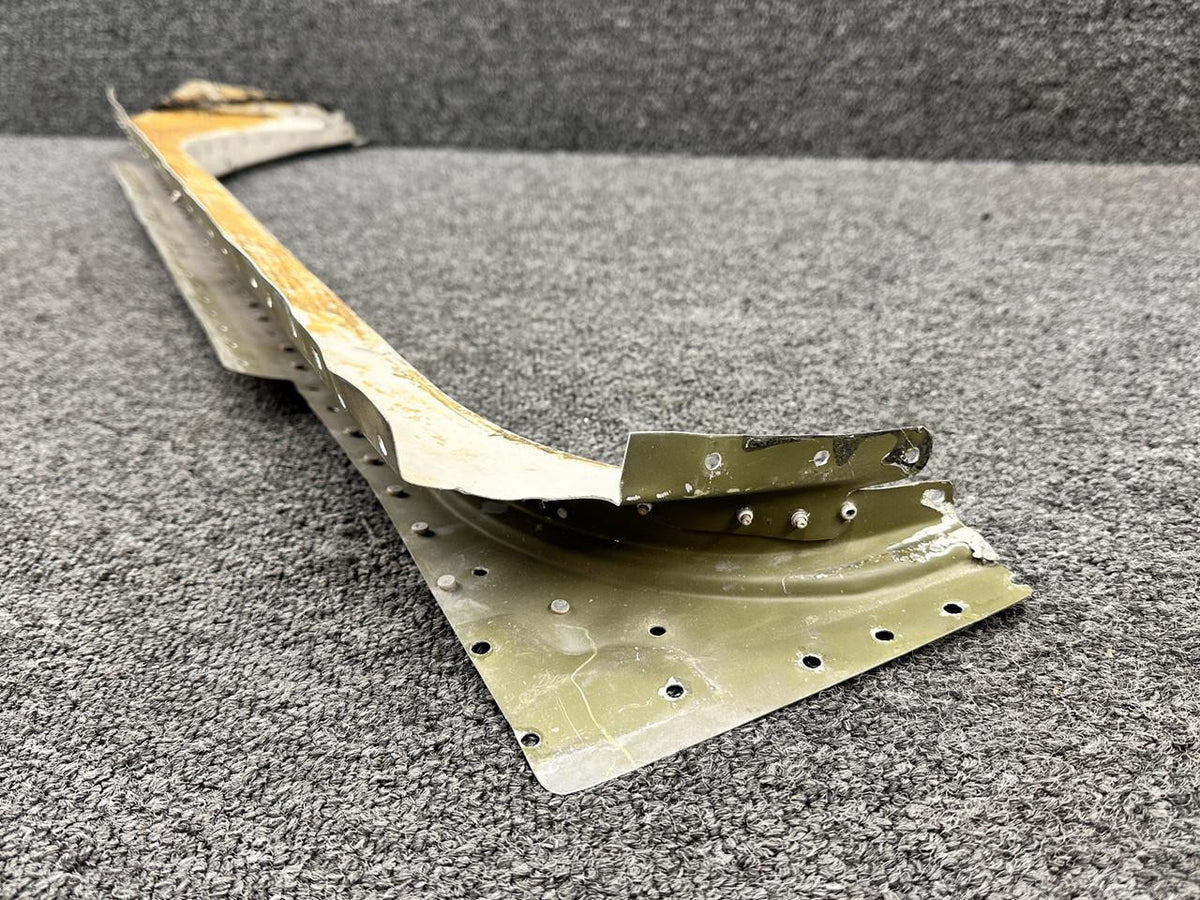 Cessna Aircraft Parts 0710036-6 Cessna R182 Door Still Lower Assembly RH