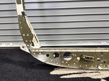 Cessna Aircraft Parts 2213083-19, 0711066-10 Cessna R182 Front Door Post Bulkhead Assembly