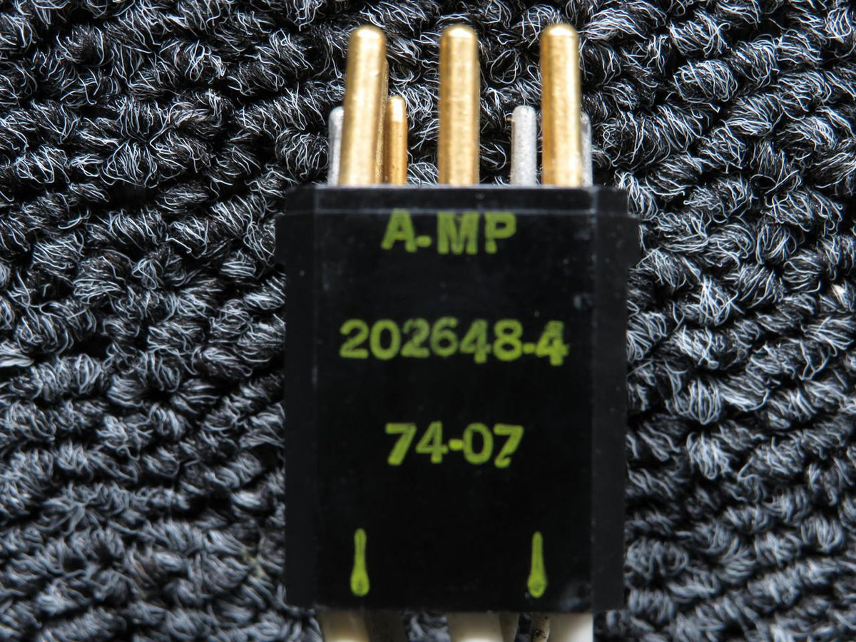 TE 202648-4 TE Connectivity-Raychem Rack and Panel Connectors