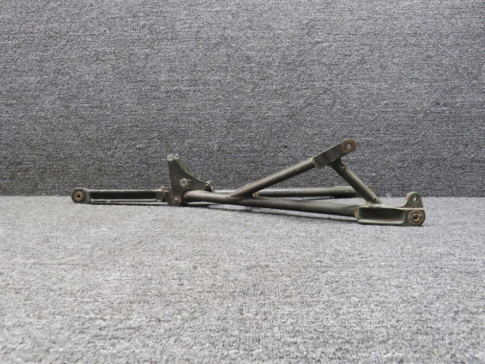 0842000-3, 0842000-4 Cessna 310 Nose Gear Drag Link and Truss Assembly